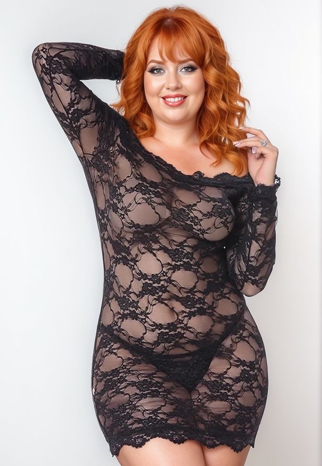Lace negligee long sleeves: boat neckline and comfort