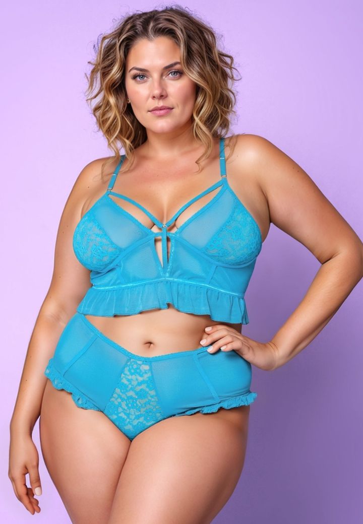 Ensemble Dark In Love : volants romantiques et culotte haute